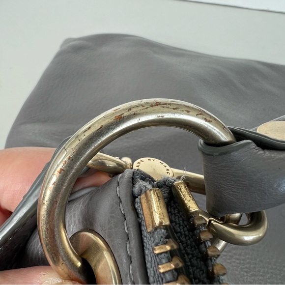 MARC by MARC JACOBS Tread Lightly Grey Leather Suede Crossbody Shoulder Hobo Bag - Picture 14 of 16